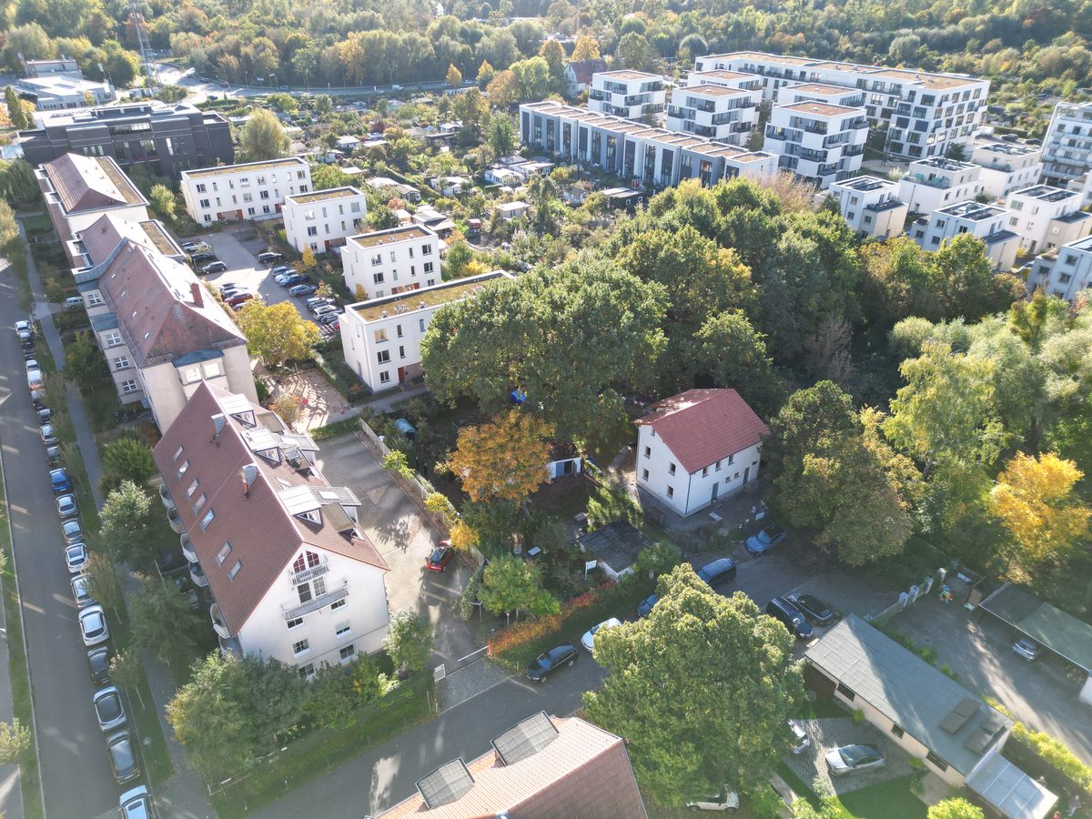 Doppelhaushälften & Einfamilienhaus